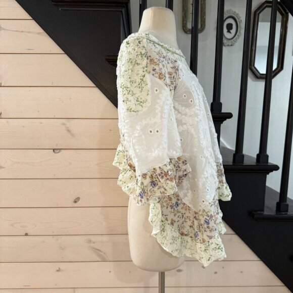 POL Lace Floral High Low Top Size Medium - Picture 9 of 11